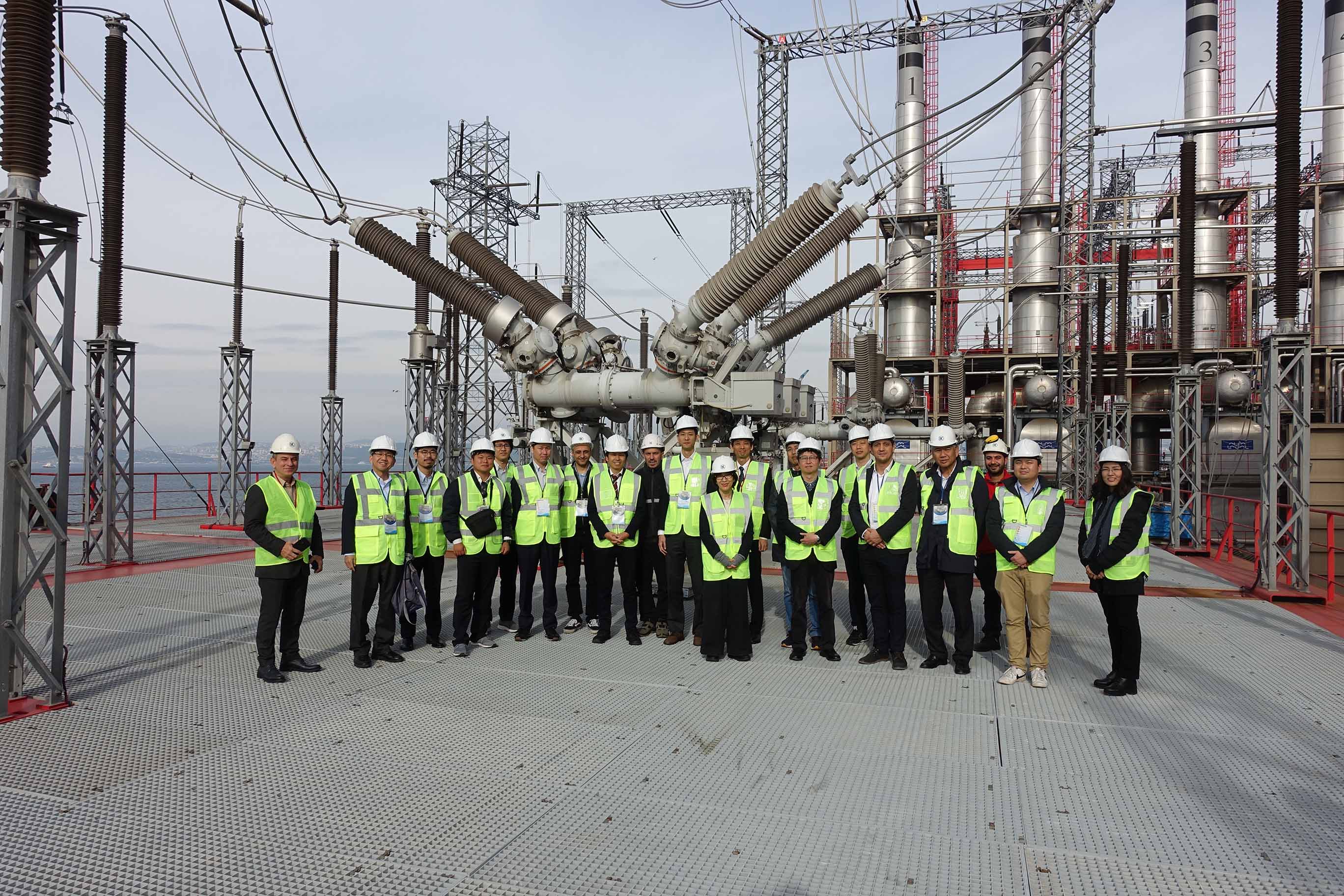 Visit by officials from the Japanese Ministry of Foreign Affairs to Karpowership's power-generating ship MOL Turkey